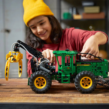 LEGO Technic John Deere 948L-II Skidder