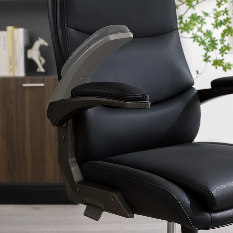 La-Z-Boy Manager Chair with Flip-Up Arms
