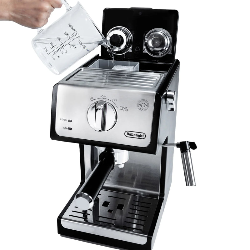 Machine à expresso et cappuccino De'Longhi 15 bars avec système cappuccino avancé